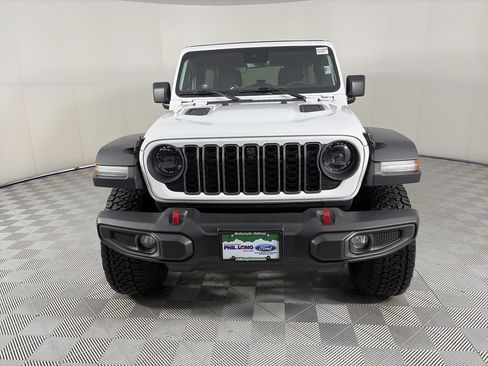 Used 2024 Jeep Wrangler Unlimited Rubicon w/ Technology Group image 2