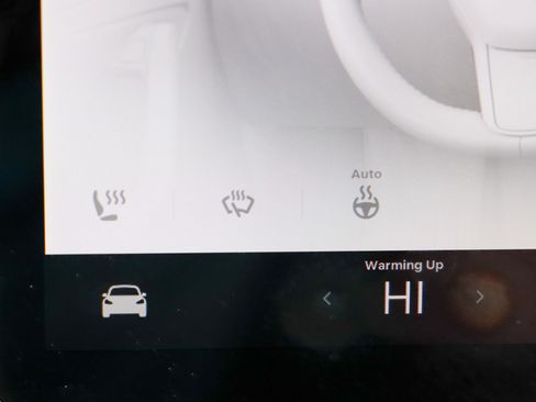 Used 2023 Tesla Model Y Performance image 20