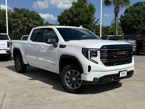 Used 2025 GMC Sierra 1500 AT4 AWD/4WD image 2