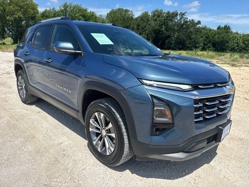 Used 2025 Chevrolet Equinox LT w/ Convenience Package II FWD image 8