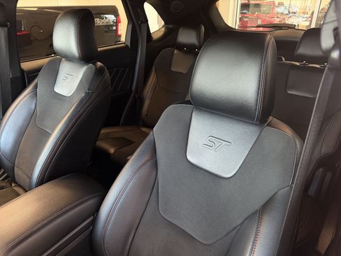 Used 2024 Ford Edge ST w/ Equipment Group 401A AWD/4WD image 7