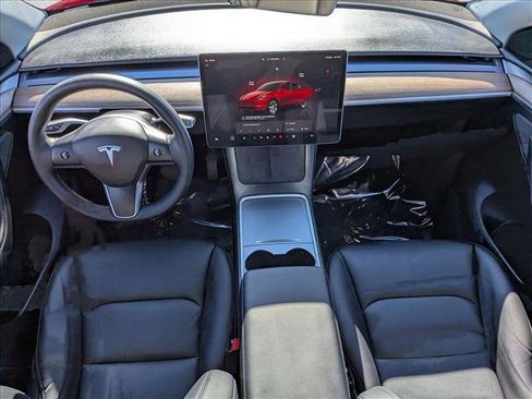 Used 2024 Tesla Model Y Long Range image 14