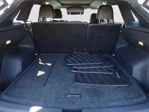 Used 2021 Volkswagen Atlas Cross Sport SEL Premium w/ Cross Sport MDO Package AWD/4WD image 8
