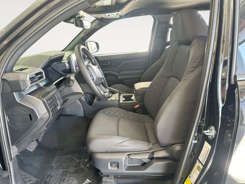 New 2026 Toyota Tacoma SR5 image 9