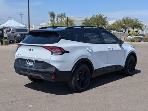 Certified 2025 Kia Sportage X-Pro AWD/4WD image 5