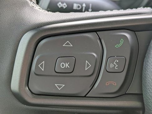 New 2025 Jeep Gladiator Sport image 22