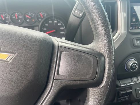 Used 2025 Chevrolet Silverado 2500 W/T RWD image 11