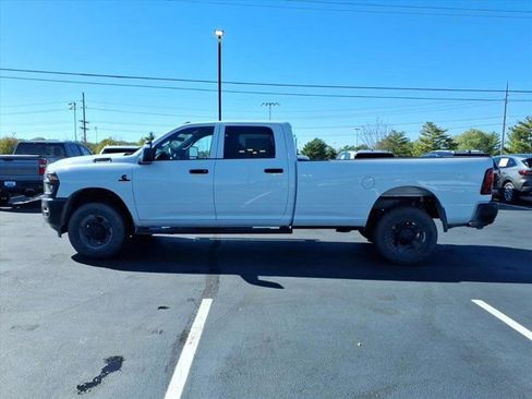 New 2026 RAM 2500 Tradesman AWD/4WD image 3