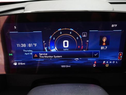 Used 2024 Chevrolet Traverse LT w/ Midnight/Sport Edition image 25