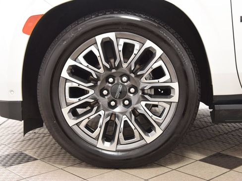 Used 2023 GMC Yukon Denali Ultimate AWD/4WD image 30