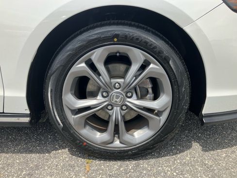 Used 2023 Honda Accord EX image 29