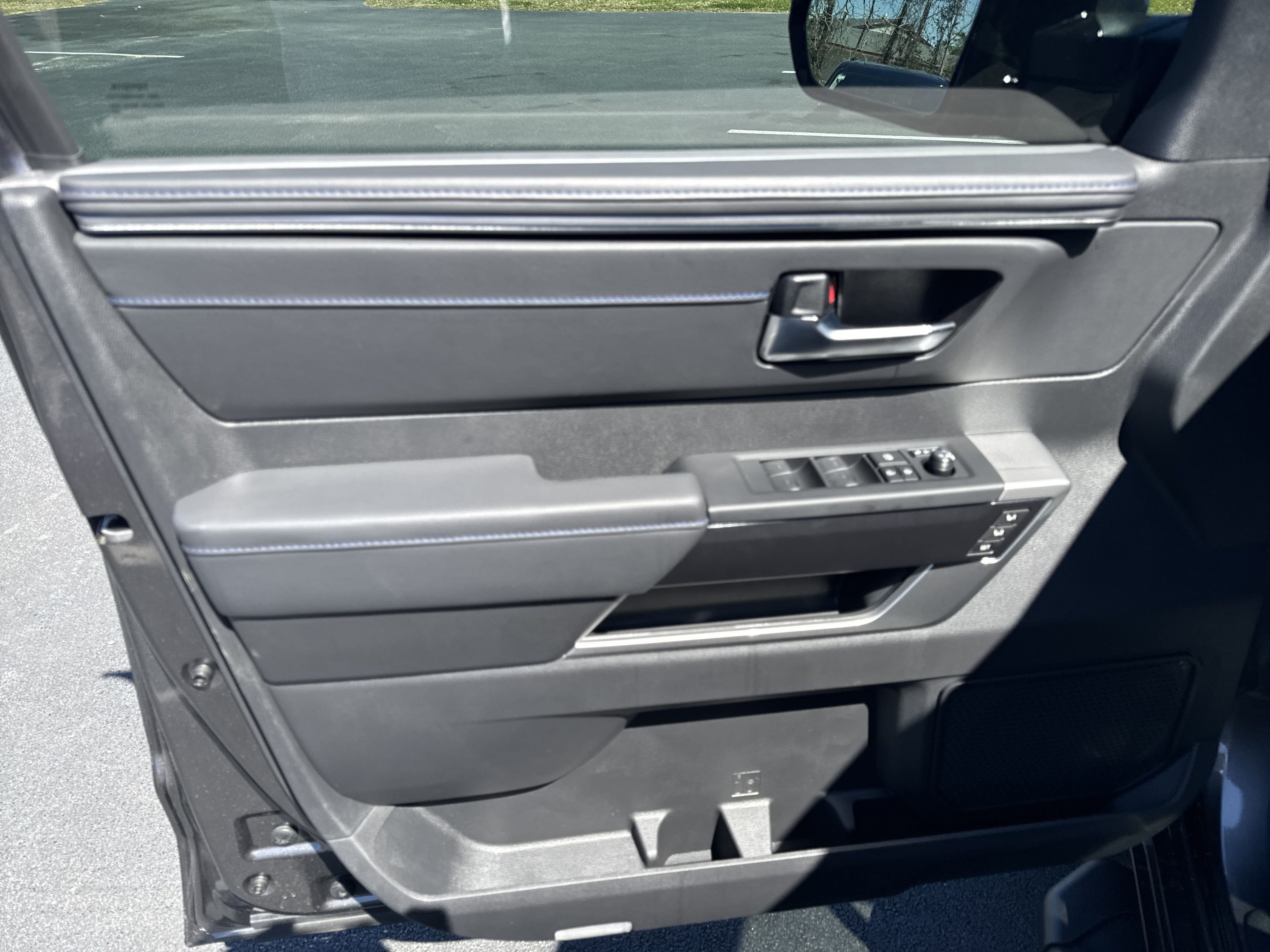 New 2025 Toyota Tundra Platinum AWD/4WD image 23