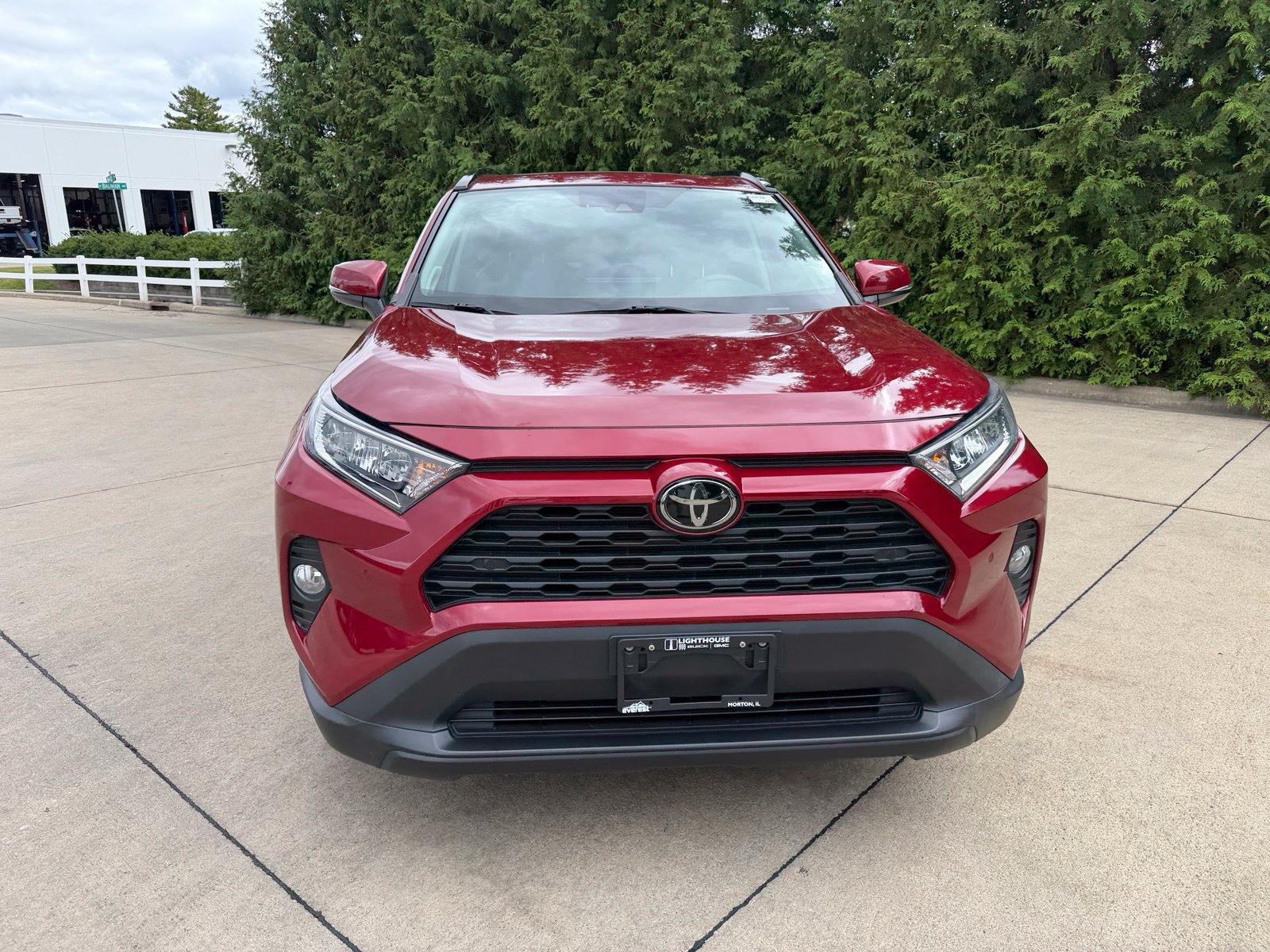 Used 2021 Toyota RAV4 XLE Premium AWD/4WD image 6