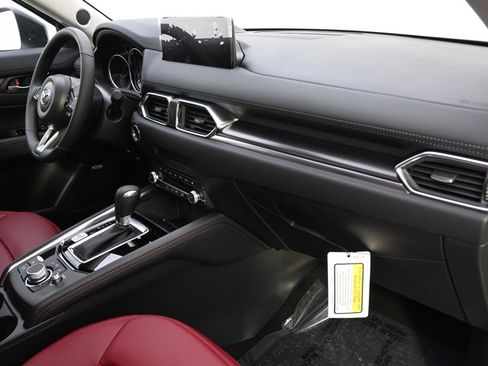 New 2025 MAZDA CX-5 Carbon Edition image 16