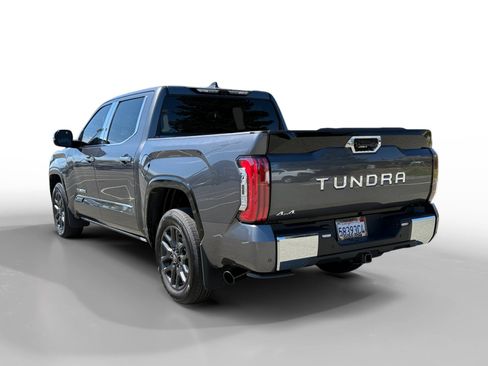 Used 2025 Toyota Tundra Platinum AWD/4WD image 3
