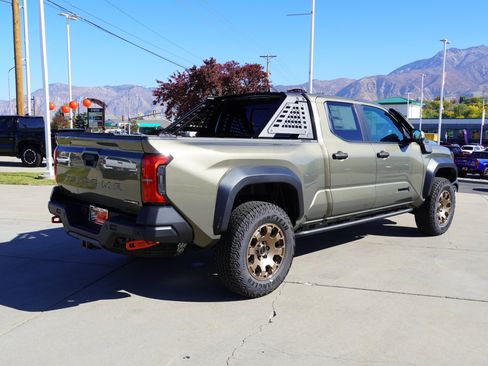 New 2025 Toyota Tacoma Trailhunter image 8