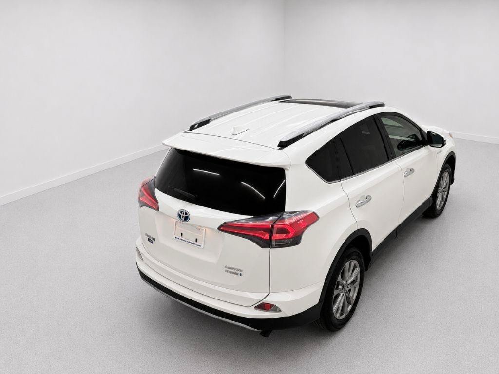 Used 2017 Toyota RAV4 Limited AWD/4WD image 35