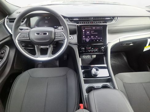 New 2025 Jeep Grand Cherokee Laredo X image 20