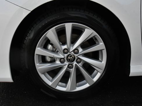 Used 2024 Toyota Camry LE image 12