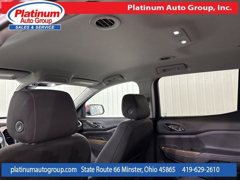 Used 2023 GMC Acadia SLE w/ Driver Convenience Package image 42