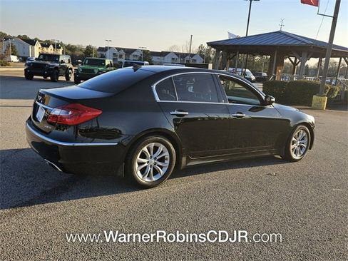 Used 2013 Hyundai Genesis 3.8 image 13