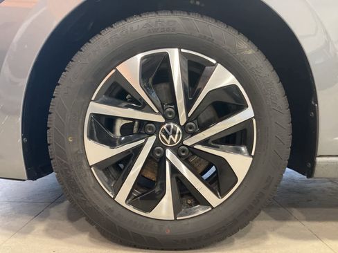 Used 2024 Volkswagen Jetta S image 9