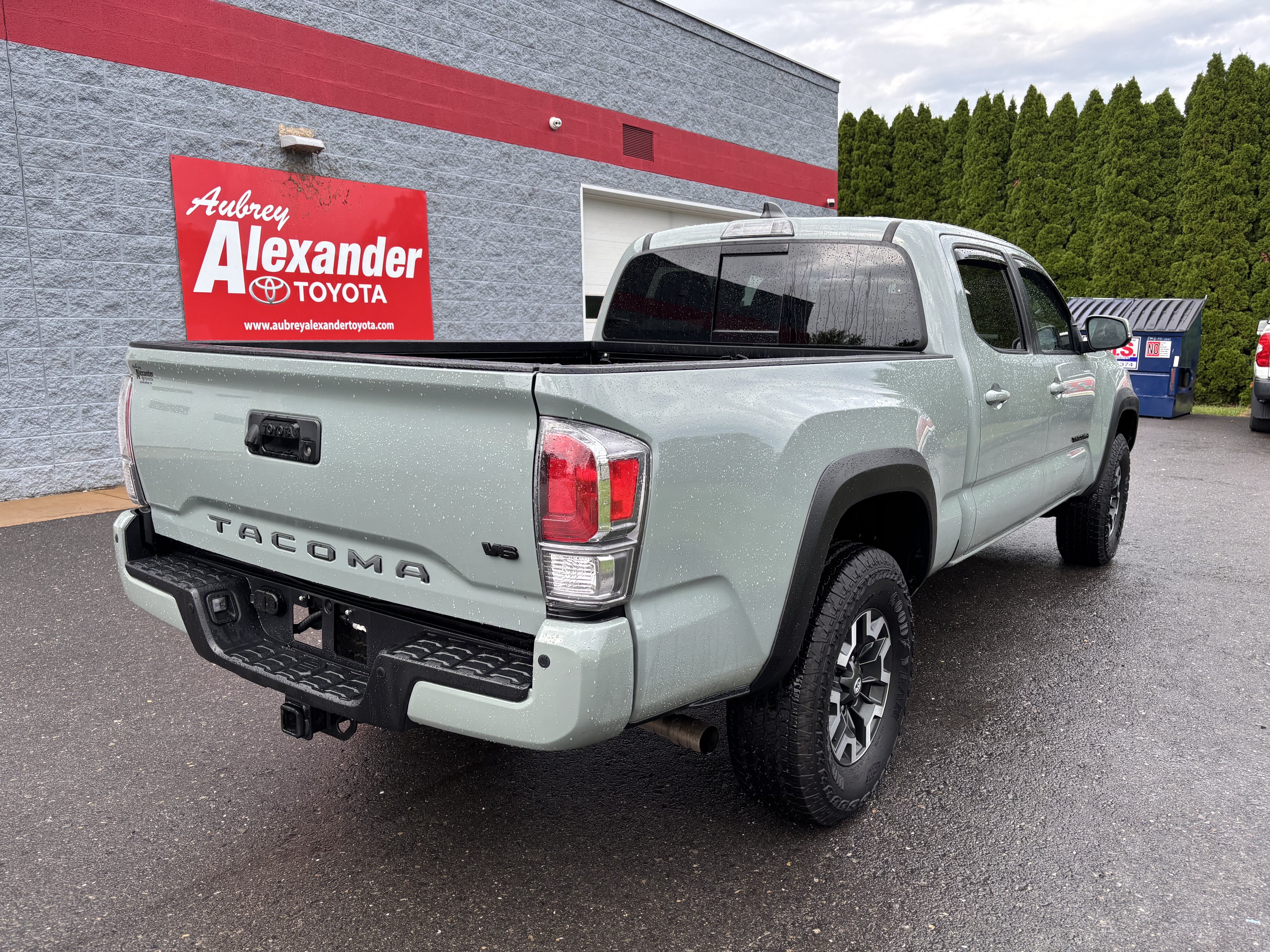 Certified 2023 Toyota Tacoma TRD Off-Road w/ Technology Package AWD/4WD image 3