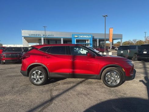 New 2026 Chevrolet Blazer LT image 2