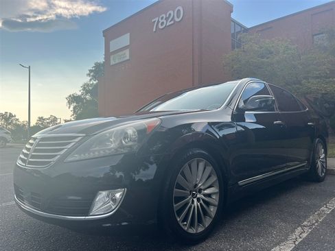 Used 2015 Hyundai Equus Signature RWD image 1