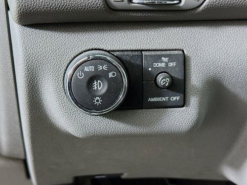 Used 2017 Chevrolet Traverse LT image 10