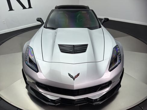 Used 2018 Chevrolet Corvette Z06 RWD image 17