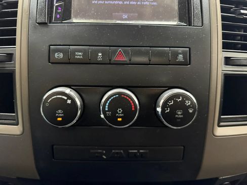 Used 2012 RAM 2500 ST w/ Chrome Appearance Group AWD/4WD image 22