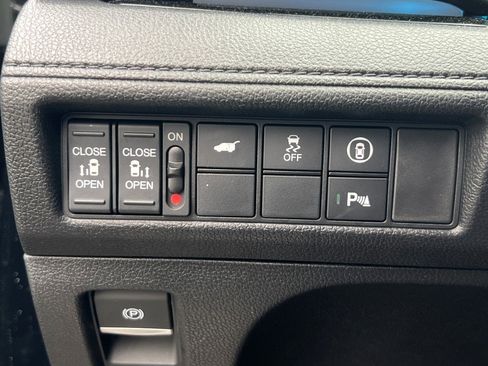 Used 2024 Honda Odyssey Elite image 29