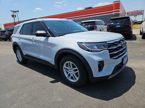 New 2026 Ford Explorer Active w/ Active Comfort Package RWD image 1