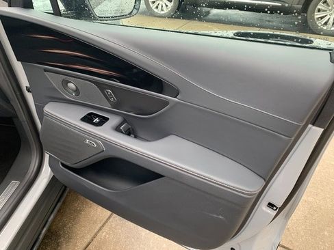 New 2026 Lincoln Nautilus Reserve w/ Jet Appearance Package image 19