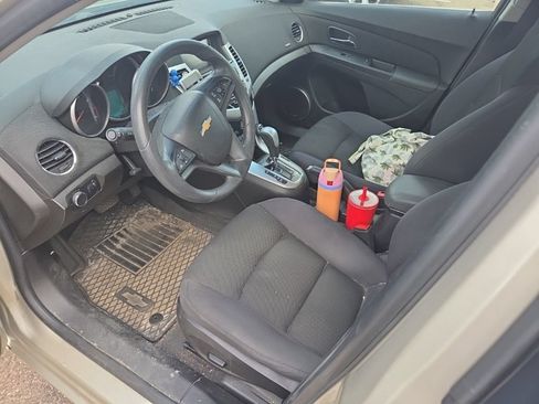 Used 2015 Chevrolet Cruze LT w/ Sun And Sound Package FWD image 4