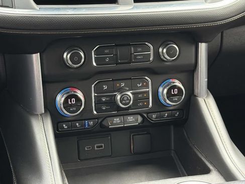 Used 2021 GMC Yukon SLT RWD image 18