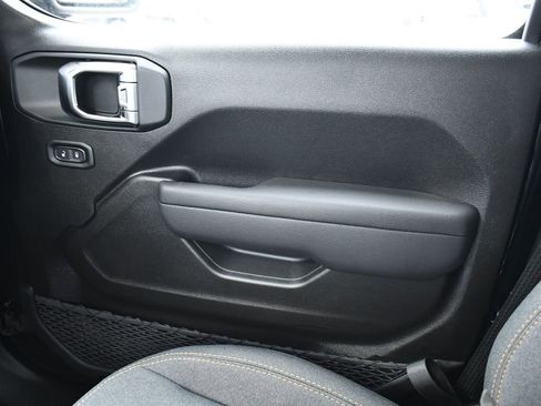 New 2026 Jeep Gladiator Sport image 19