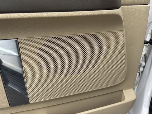 Used 2017 Lincoln Navigator Reserve AWD/4WD image 21