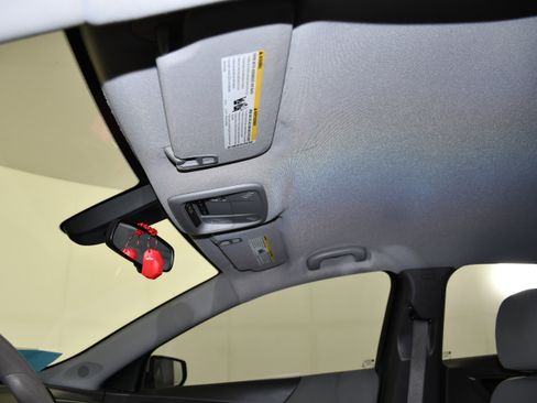 Used 2022 Chevrolet Malibu LT FWD image 38