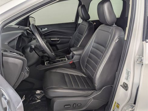 Used 2018 Ford Escape Titanium image 13