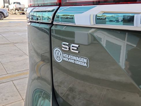 New 2026 Volkswagen Atlas SE image 10