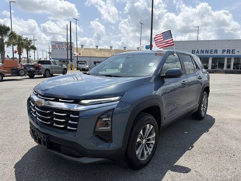 Used 2025 Chevrolet Equinox LT FWD image 4