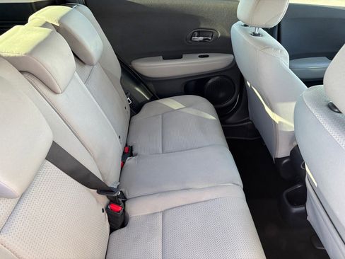 Certified 2020 Honda HR-V LX image 17