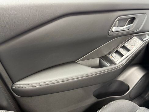 New 2026 Nissan Rogue SV image 27