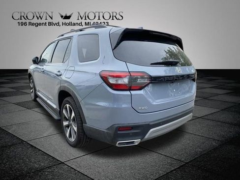 Used 2024 Honda Pilot Elite image 11