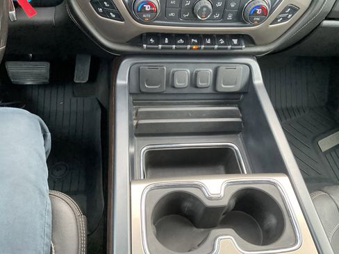 Used 2018 GMC Sierra 3500 Denali w/ Duramax Plus Package image 31