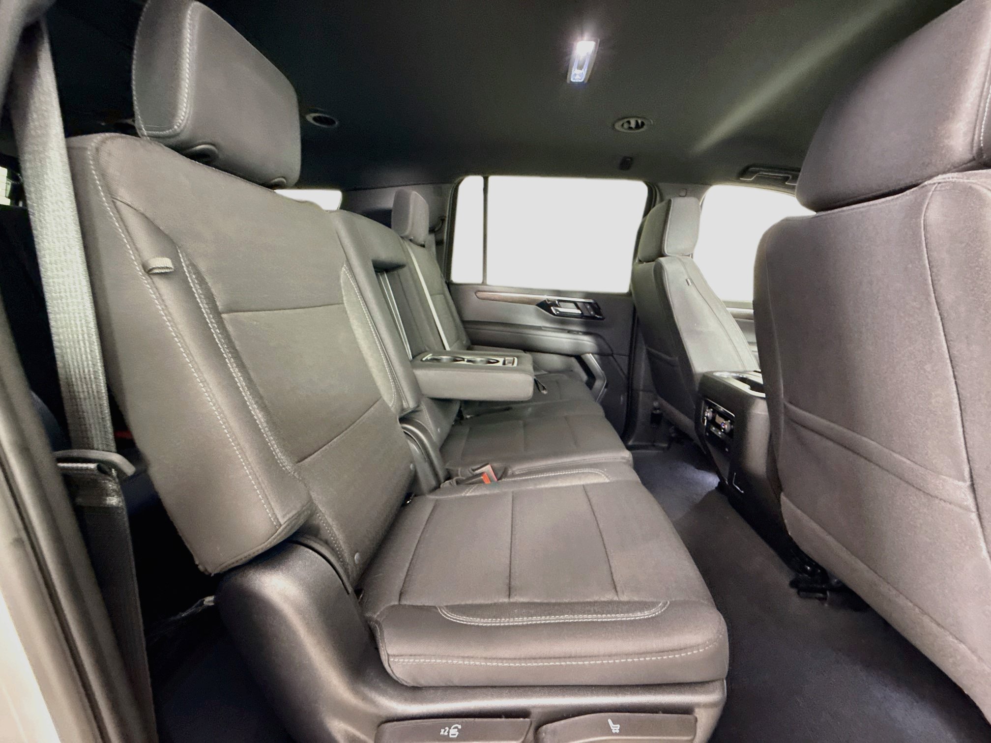 Used 2026 Chevrolet Suburban LS AWD/4WD image 29