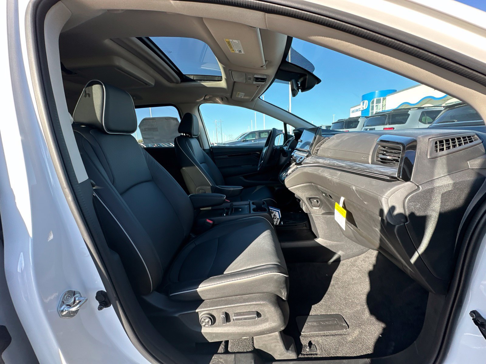 New 2026 Honda Odyssey Elite image 42
