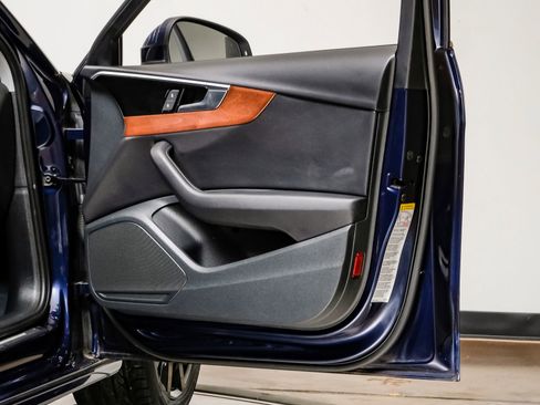 Used 2022 Audi A4 2.0T Premium image 47